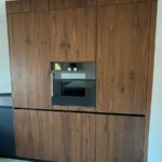 Front: Echtholzfurnier Nussbaum